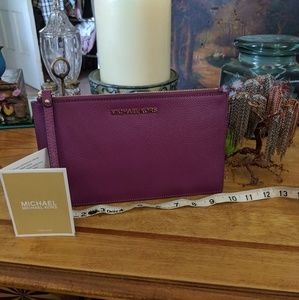 Michael Kors purple jet set wallet